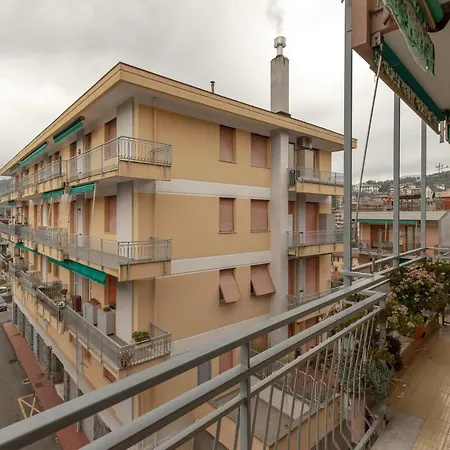 Mauro Apartment *